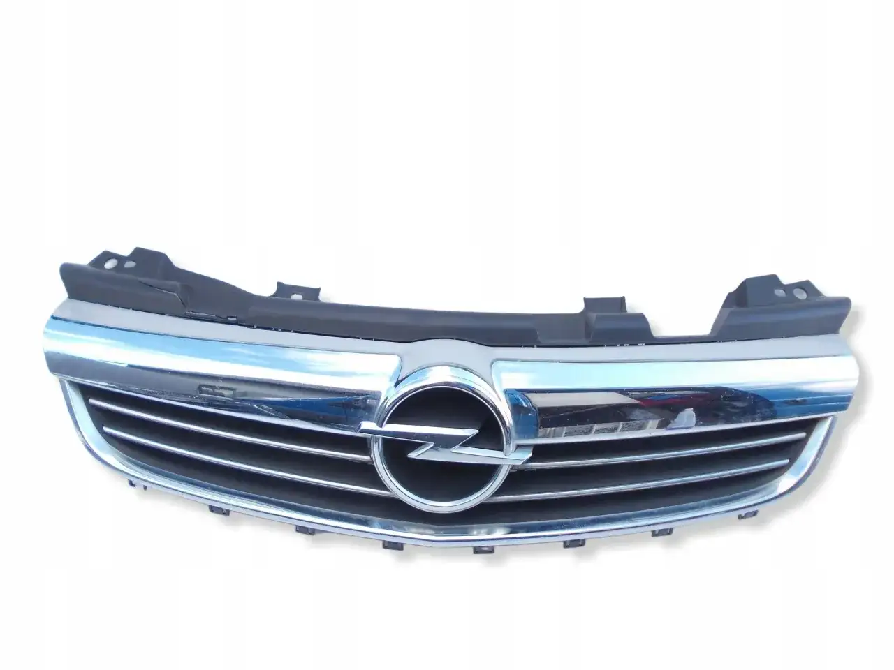 Grill Opel Zafira B - Jak dobrać atrapę chłodnicy i uniknąć pomyłki?